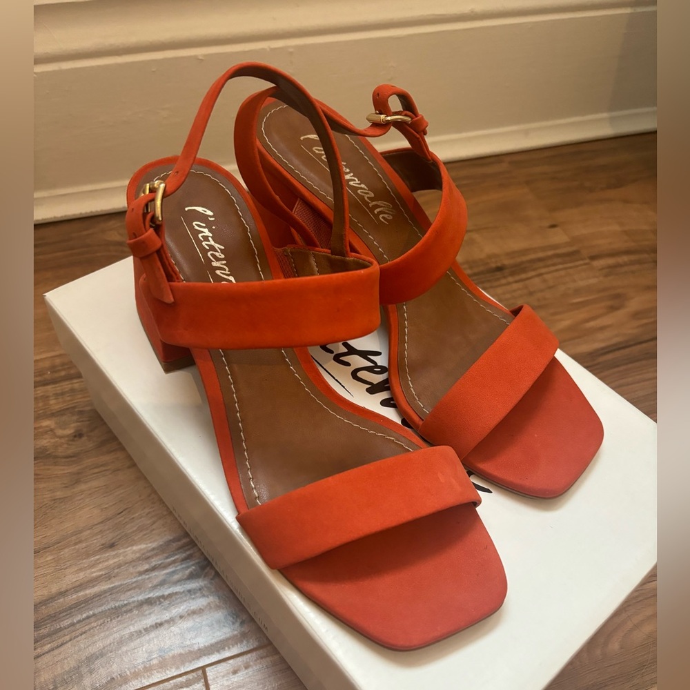 L’Intervalle heeled Sandals